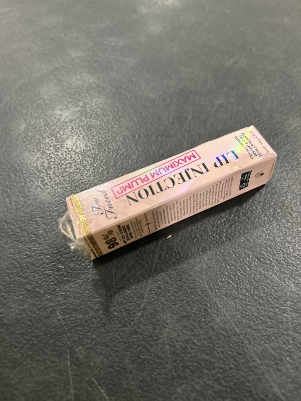 Photo 1 of Too Faced Lip Injection Maximum Plump Extra Strength Lip Plumper Gloss | Hydrating + Plumping, 0.14 Fl Oz, Original