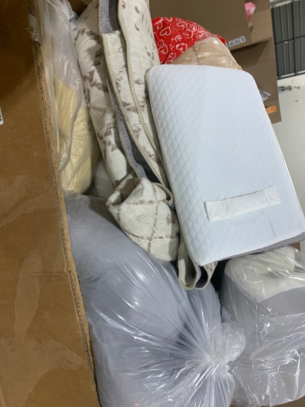 Photo 1 of home comfort items bundle of 20 