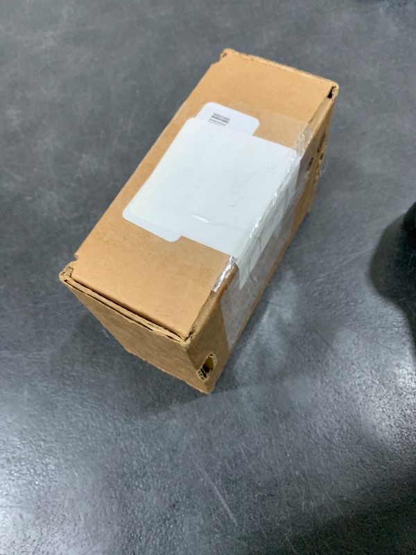 Photo 1 of Apple AirPods (3rd Generation) Wireless Ear Buds, Bluetooth Headphones, Personalized Spatial Audio, Sweat and Water Resistant, Lightning Charging Case Included, Up to 30 Hours of Battery Life *** LEFT AIRPOD DOSENT WORK  ****
