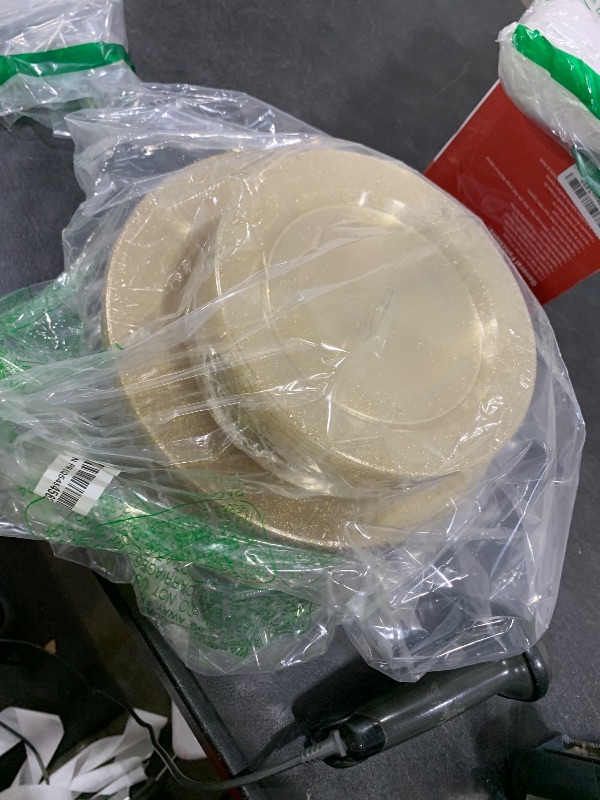 Photo 1 of Goodluck 120PCS Gold Plastic Plates, Disposable Gold Glitter Plates, Heavy Duty 60pcs 10.25" Dinner Plates, 60pcs 7.5" Disposable Dessert Plates, Disposable Plates for Party, Wedding