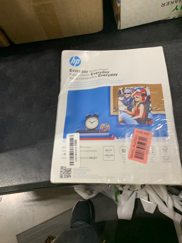 Photo 1 of HP Everyday Photo Paper, Glossy, 8.5x11 in, 50 sheets (Q8723A)