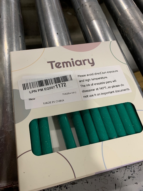 Photo 1 of Temiary 12Pcs Retractable Erasable Gel Pens Green, Make Mistakes Disappear, 0.5mm Fine Point Smooth Writing, No Smudge for Drawing Writing Planner and Crossword Puzzles (Green)