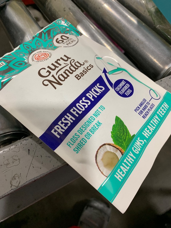 Photo 1 of GuruNanda Fresh Floss Dental Picks - Non- Shred Thread with Angled Pick for Effective Plaque Removal - Dentist Recommened - Travel Friendly for Adults & Kids - 60 Pack