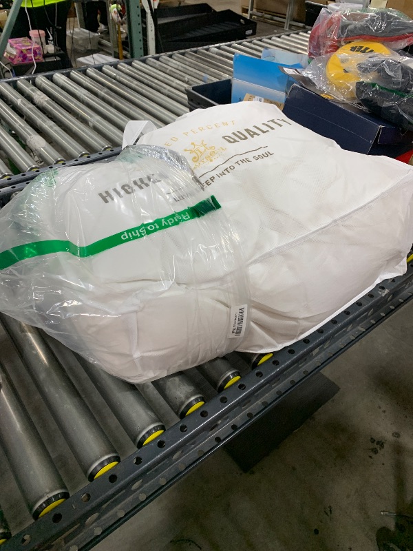 Photo 1 of L LOVSOUL Goose Feather Down Fiber Comforter Queen Size, 100% Organic Cotton Fabric Duvet Insert,1200TC,750+FP, Hotel Collection, All Season White Bedding Comforters with 8 Tabs