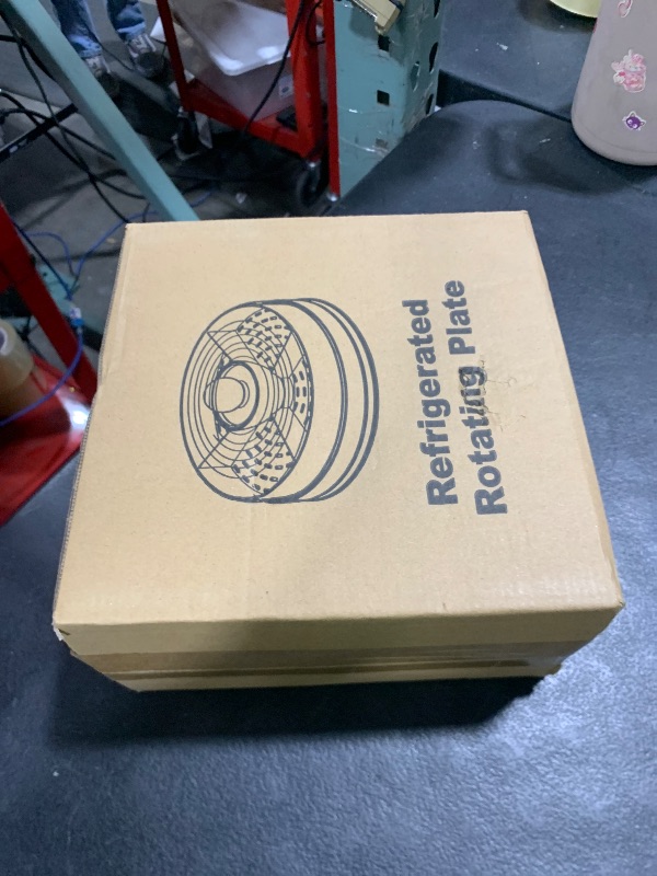 Photo 1 of YIRHLDA lce Chilled Condiment Caddy,With 4 Containers and Smooth Condiment Pots,Serving Tray Mimosa bar Supplies,Fruit,Taco,pastries,party Garnish (Transparent)