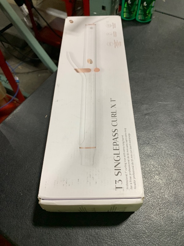 Photo 1 of T3 SinglePass Curl X Extra-Long Barrel 1", 1.25", 1.5" Curling Iron with 9 Heat Settings and Ceramic Barrel for Fast Styling and Lasting Results on All Hair Types