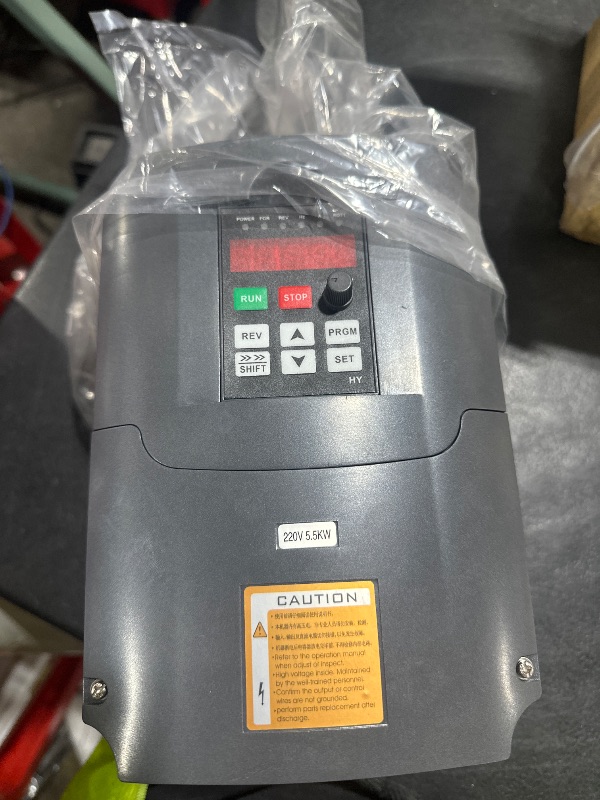 Photo 1 of HY HUANYANG VFD Converter,Variable Frequency Drive,220VAC Single Phase Input to 220V Three Phase,for Motor/Spindle Speed Rotation (HY Series 220v 5.5kW-7.5HP Model)