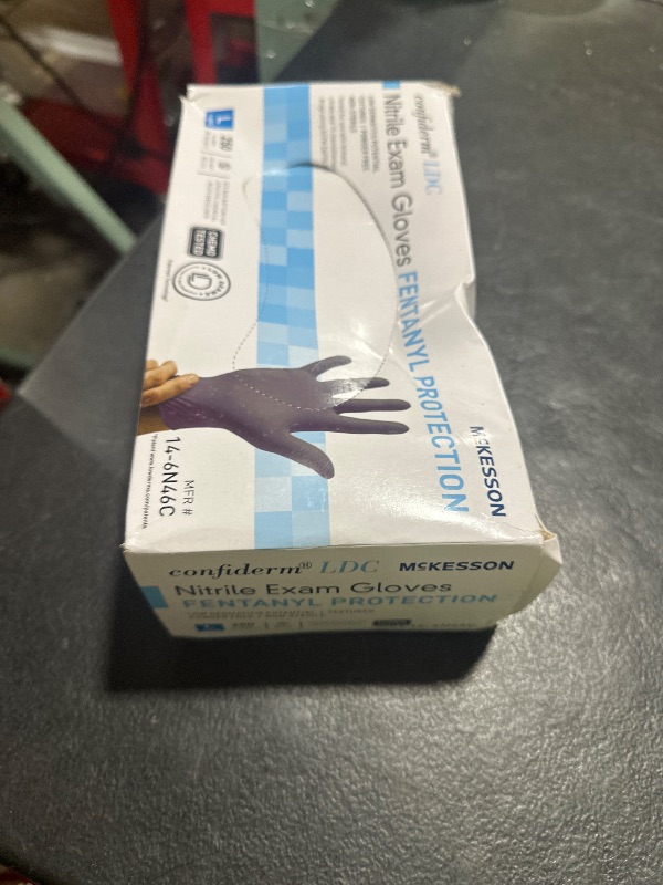 Photo 1 of McKesson Confiderm 3.5C Nitrile Exam Gloves, Non-Sterile, Powder-Free, Blue, Large, 200 Count, 1 Box