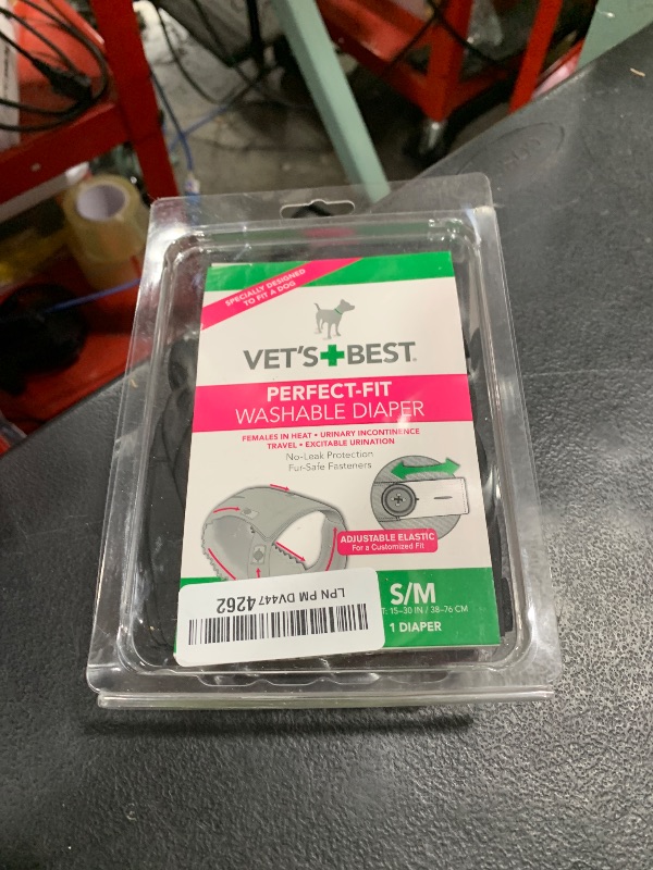 Photo 1 of Vet's Best Washable Female Dog Diaper, 1 Count