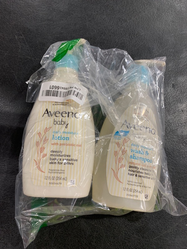 Photo 1 of Aveeno Baby Daily Care Gift Set with Oat Extract & Prebiotic Oat, Contains Daily Moisturizing Body Lotion & Gentle 2-in-1 Baby Bath Wash & Shampoo, Hypoallergenic & Paraben-Free, Two Pack