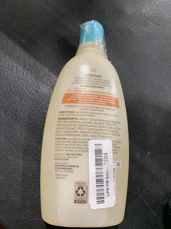 Photo 1 of Aveeno Baby Sensitive Skin Bubble Bath with Oat Extract, Gently Cleanses and Leaves Skin Feeling Hydrated, Tear-Free Formula, Hypoallergenic, Paraben-, Phthalate-, Soap- & Dye-Free, 19.2 fl. Oz
