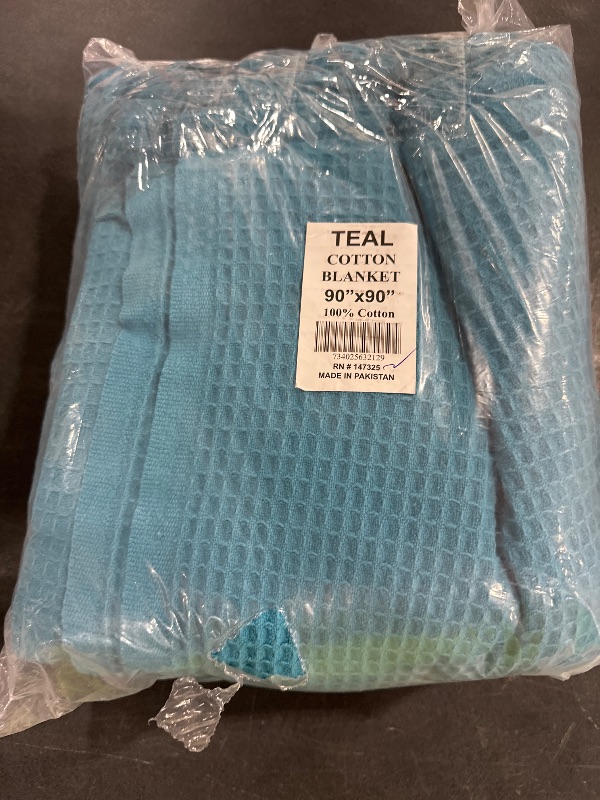 Photo 1 of 100% Cotton Blankets Queen Size for Bed - Waffle Weave Blankets for Summer, Lightweight and Breathable Soft Woven Blanket for Spring, (Teal, Queen (90" x 90"))