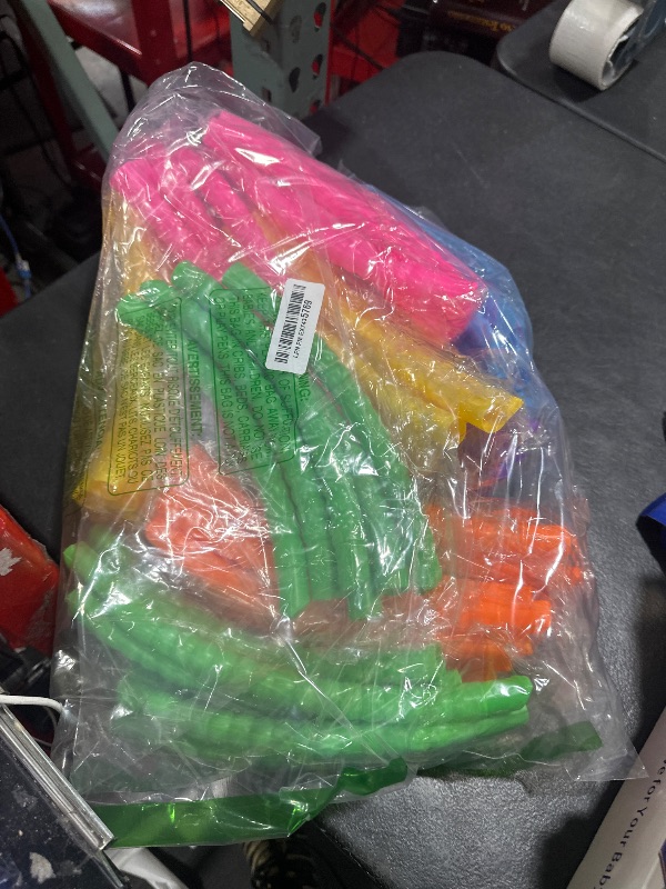 Photo 1 of Sratte 12 Pcs Toy Hoop for Kid Detachable Adjustable Toy Hoop Colored Hoop Exercise Ring Plastic Circle for Kid Teen Gymnastics Dog Agility Equipment, Require Self Assembly(Stylish Colors, 28 Inch)