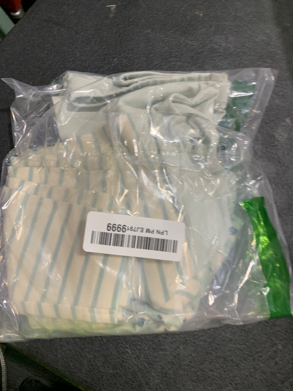 Photo 1 of Amazon Essentials x Sofia Grainge Unisex Babies' Legging, Pack of 3, Pale Green/Sheep/Stripe, 18 Months
