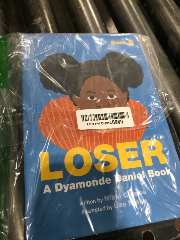 Photo 1 of Loser (A Dyamonde Daniel Book, Book #5)