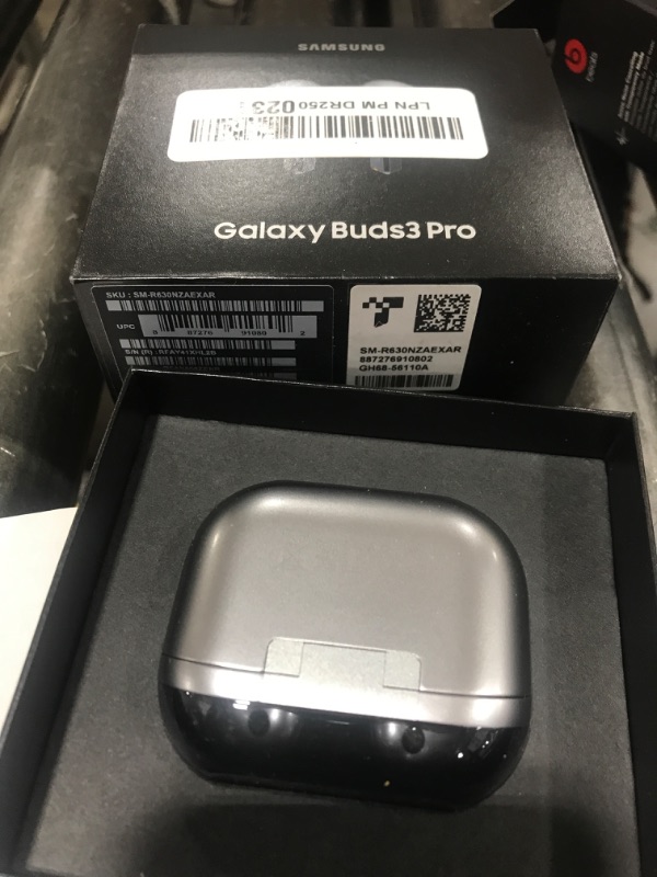 Photo 1 of Samsung Galaxy Buds 3 Pro AI True Wireless Bluetooth Earbuds, Noise Cancelling, Sound Optimization, Redesigned Comfort Fit, Silver [US Version, Amazon Exclusive, 2Yr Warranty]