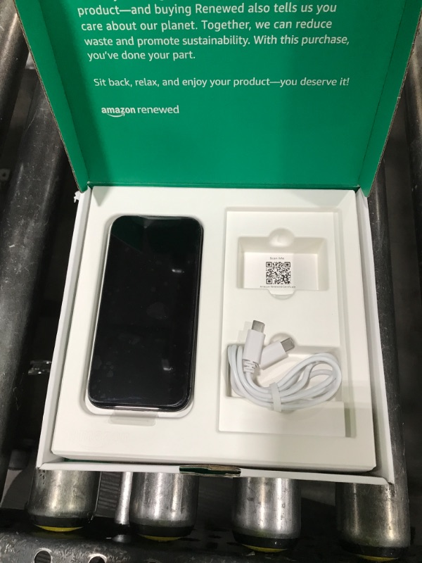 Photo 1 of Apple iPhone 15 Pro, 128GB, Black Titanium - Unlocked (Renewed Premium)