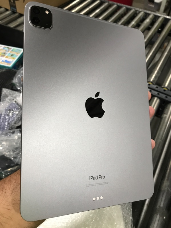 Photo 1 of IPAD PRO 
MODEL UNKOWN
