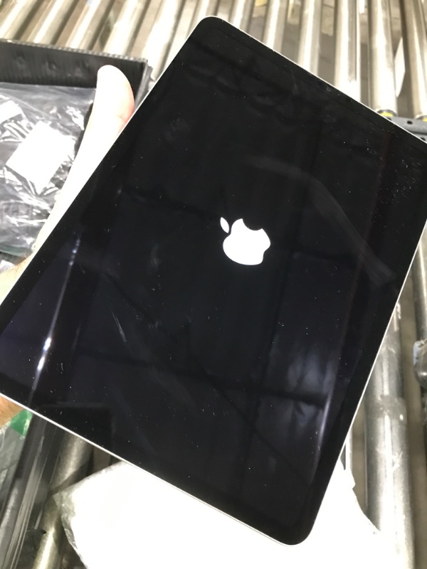 Photo 1 of IPAD PRO 
MODEL UNKOWN