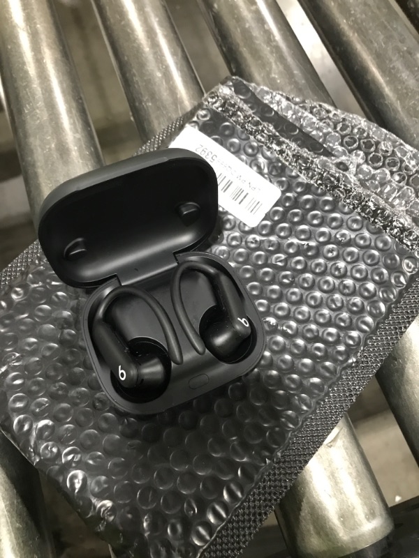 Photo 1 of BEAT EARBUDS
MODEL UNKNOWN 