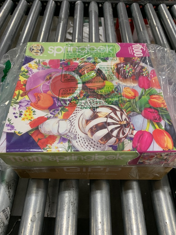 Photo 1 of Springbok's 1000 Piece Jigsaw Puzzle Teatime! - Made in USA