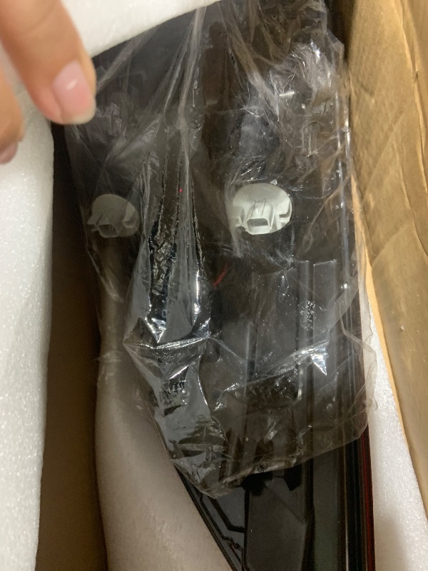 Photo 1 of YEQSHNG LED Type Tail Light Assembly Compatible With 2014-2020 Acura MDX Rear Lamp With bulb harness Left Driver Side Replacement 33550TZ5A02 AC2804103 CAPA