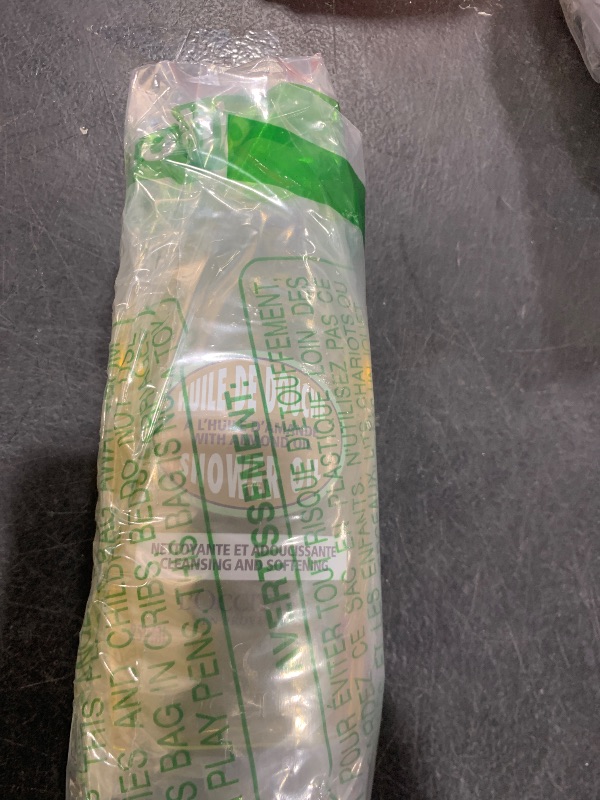 Photo 1 of L'Occitane Cleansing & Softening Almond Shower Oil 8.40 fl oz