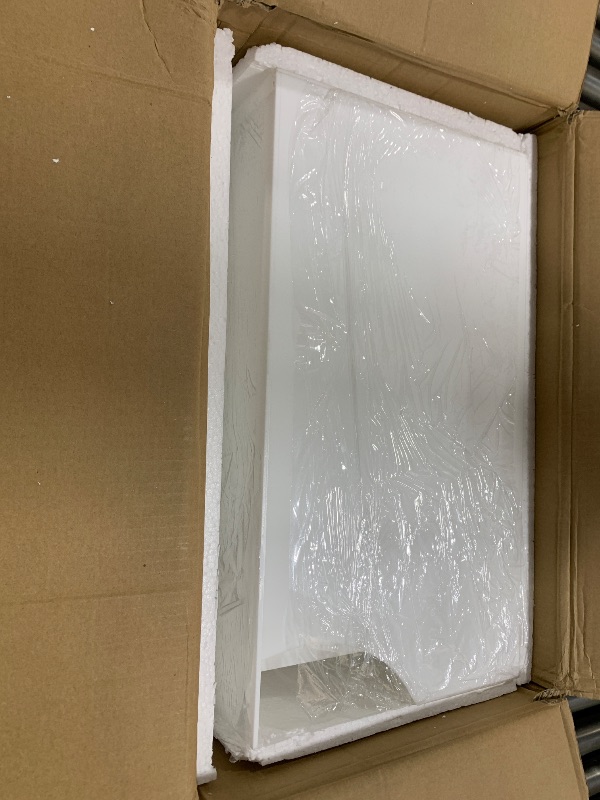 Photo 1 of ACRYLIC DISPLAY BOX