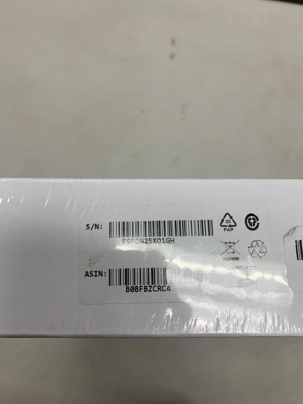 Photo 1 of Apple 2020 iPad (10.2-inch, WiFi, 128GB) - Silver (Renewed Premium)