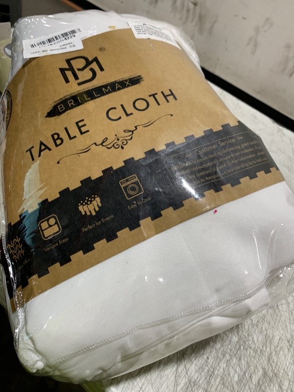 Photo 1 of BRILLMAX 6 Pack White Round Tablecloths 108 Inch - Circle Bulk Linen Polyester Fabric Washable Table Cloth Cover for Wedding Reception Banquet Birthday Party Buffet Restaurant
