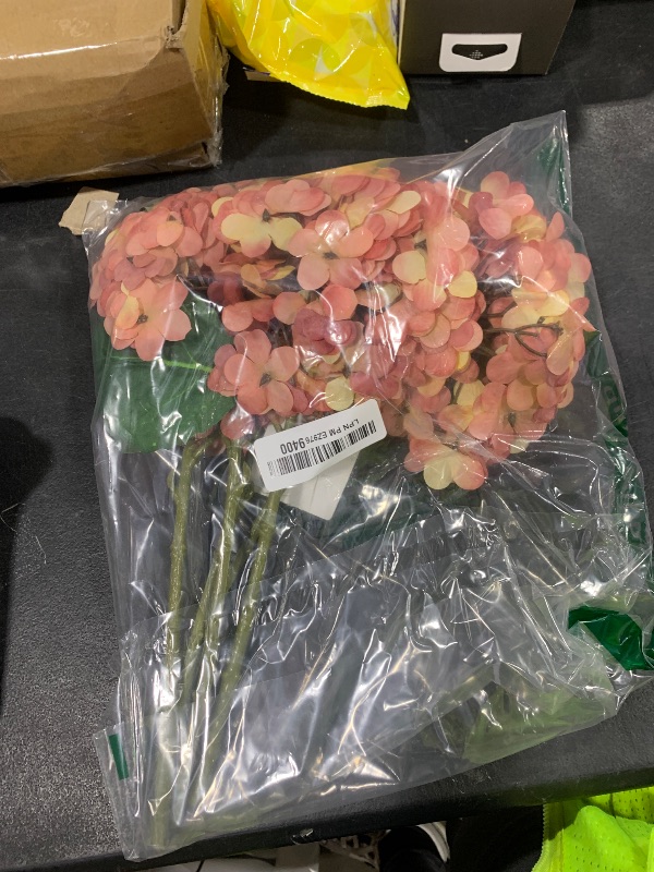 Photo 1 of Blooming Paradise 5Pcs Artificial Fake Flowers Plants Silk Hydrangea 1 Flower Head Arrangements Wedding Bouquets Decorations Plastic Floral Table Centerpieces Home Kitchen Garden (Dusty Pink)