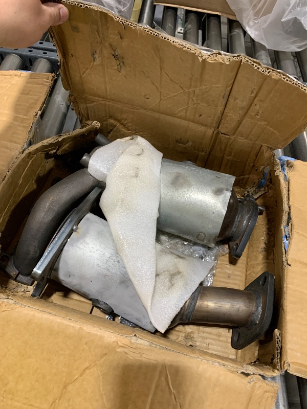 Photo 1 of PE16719-20X Catalytic Converter w/Bolts & Gasket Bank 1 and 2 Compatible with 2011-2014 Ford Edge 3.5L 3.7L 2011-2012 Ford Explorer 3.5L,2011-2015 Lincoln MKX 3.7L Replace BT4Z-5G232-C