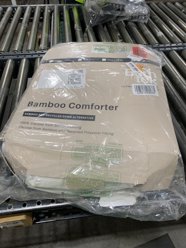 Photo 1 of Bamtek 100% Viscose Derived from Bamboo Comforter, Cooling Comforter, Duvet Insert, Breathable, Extra Fluffy, Lightweight Comforters, King Size