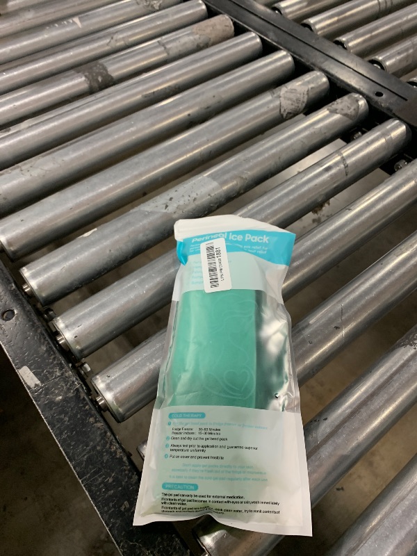 Photo 1 of Perineal Cooling Pad, Postpartum Cold Packs Gel Bead Ice Pack Cold Therapy for Women After Pregnancy and Delivery, 2 Ice Pack and 3 Cover (Teal)