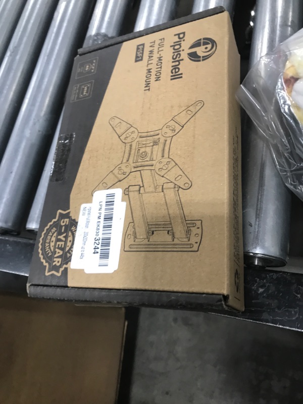 Photo 1 of Pipishell Full Motion TV Monitor Wall Mount Bracket Swivel Tilt Extension Rotation for Echo Show 21/15 and Most 13-42 Inch LED LCD Flat Curved Screen TVs & Monitors, Max VESA 200x200mm up to 44lbs