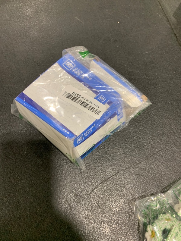 Photo 1 of ACDelco GM Original Equipment 15-74349 Heating and Air Conditioning Panel Mode Door Actuator