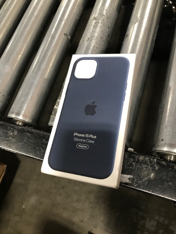 Photo 1 of Apple iPhone 15 Plus Silicone Case with MagSafe - Storm Blue