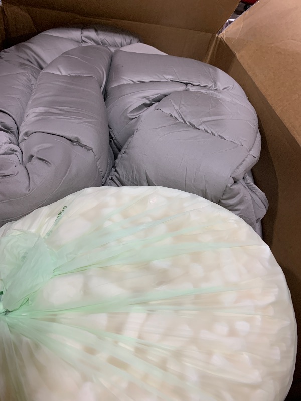 Photo 1 of EASELAND Full Size Mattress Pad Pillow Top Mattress Cover Quilted Fitted Mattress Protector 8-21" Deep Pocket Cooling Mattress Topper (54x75 Inches, Light Grey)