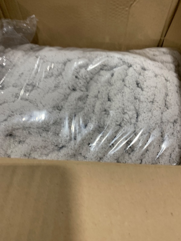 Photo 1 of L'AGRATY Chunky Knit Blanket Throw - Soft Chenille Yarn Throw Blanket 60x80: Handmade Thick Cable Knit Crochet Blanket - Large Knit Blanket Chunky Rope Knot Throw Blanket for Couch Sofa Bed Home Decor