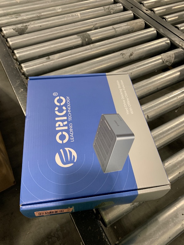 Photo 1 of ORICO USB C 5 Bay Hard Drive Cloner/Duplicate Hard Drive Docking Station Aluminum USB 3.2 Gen 1 for 2.5''/3.5'' SSD HDD Up to 20TB-6656C3