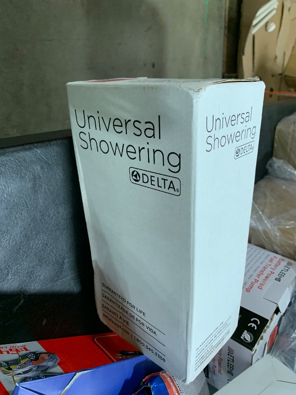Photo 1 of Delta Faucet ProClean Matte Black Shower Head with Handheld, Showerhead with High Pressure Spray, Handheld Shower Head, 6 Spray Settings, Matte Black 75740BL