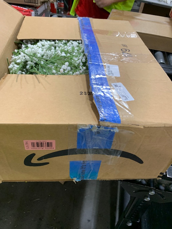 Photo 1 of 100 Pcs Babys Breath Artificial Flowers, Baby Breath Flowers Artificial Bulk, Real Touch White Fake Flowers, Faux Babies Breath Gypsophila for Wedding Home Decor Floral Arrangement