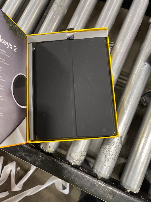 Photo 1 of ZAGG Pro Keys 2 iPad Air 11" (M3)/ Air 11" (M2)/ iPad Air 10.9" (4th & 5th Gen)