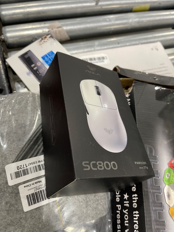 Photo 1 of EPOMAKER Aula SC800 Wireless Gaming Mouse, 37g Lightweight, Adjustable 26,000 DPI, 8k Polling Rate, PAW3395, Programmable Buttons, On-Board Memory, 250mAh Battery, PC/MAC/Linux (White)
