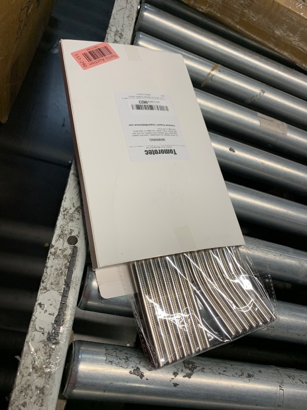 Photo 1 of (USED/FAIR) Tomorotec 40oz Straws, 14PCS Stainless Steel Replacement Straws for Stanley 40oz Adventure Quencher Travel Tumblers with Cleaning Brushes 2PCS, Food-Grade, Dishwasher Safe for Smoothies (Silver)