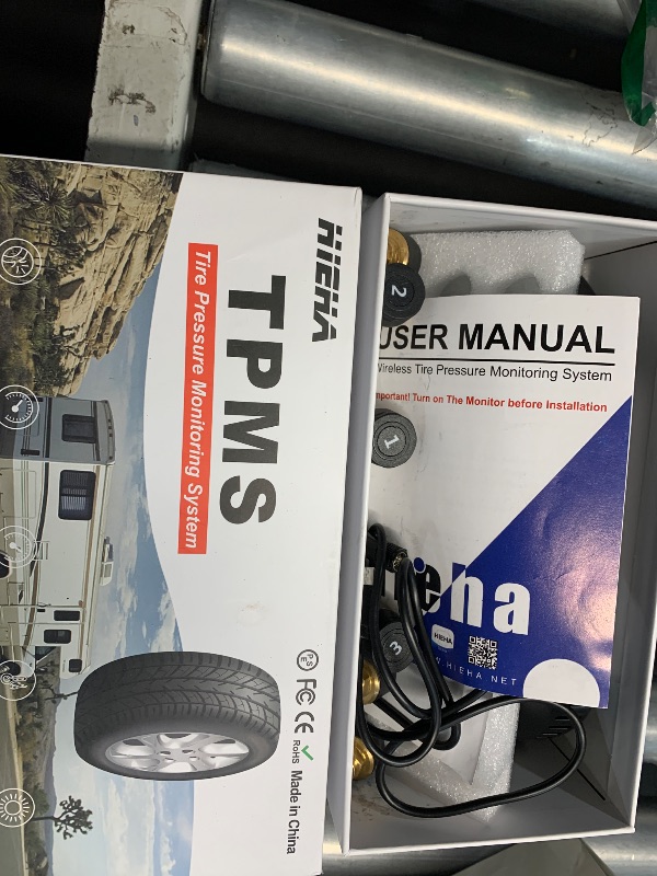 Photo 1 of (missing sensor) Hieha Rv Tire Pressure Monitoring System, 7.84” Solar TPMS for Rv Travel Trailer Coach Truck Fifth Wheel Motorhome with 6 Sensors