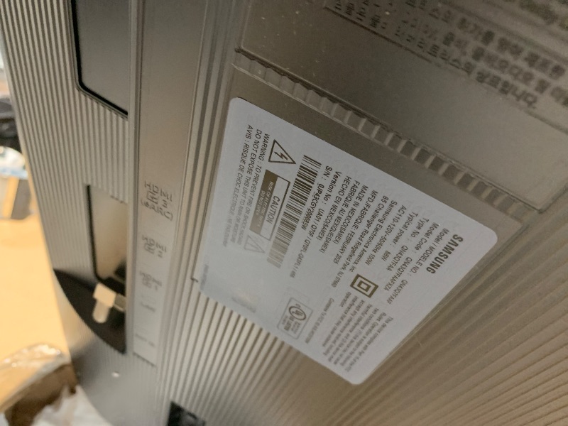 Photo 1 of ****BROKEN****
Samsung 43-Inch Class QLED Q7F Series Samsung Vision AI Smart TV (2025 Model, 43Q7F) Quantum HDR, Object Tracking Sound Lite, Q4 AI Gen1 Processor, 4K upscaling, Gaming Hub, Alexa Built-in
