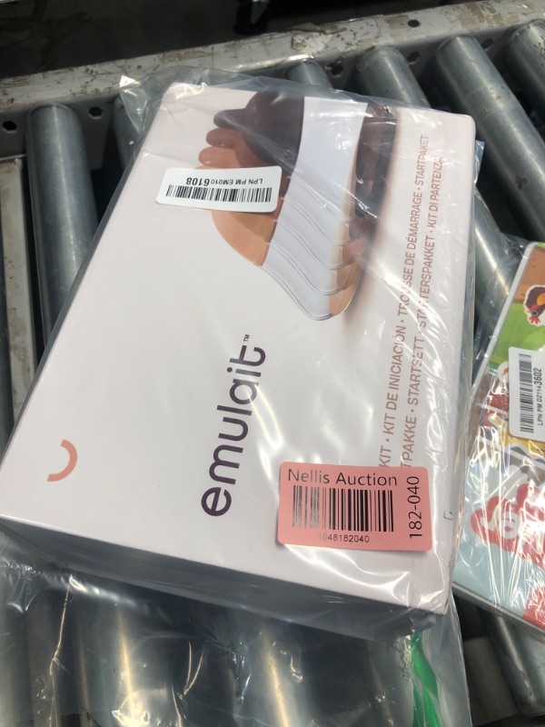 Photo 1 of Emulait Baby Bottle Starter Kit Includes 2 Bottles 2 Nipples 2 Caps 2 Lids 2 Responsive Flow Valves, Cleaning Brush - Fair - Shape 4 (Most Common)-RFV
