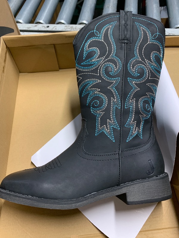 Photo 1 of (see all images) J's.o.l.e Women's Western Cowgirl Boots Square Toe Cowboy Embroidered Mid Calf Black US Size 6