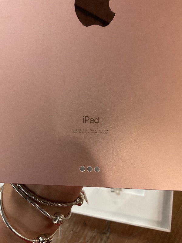 Photo 1 of *** PARTS ONLY *** LOCKED TO PREVIOUS USER *** Apple iPad Air 4-64GB - WiFi - Gold (Renewed Premium)